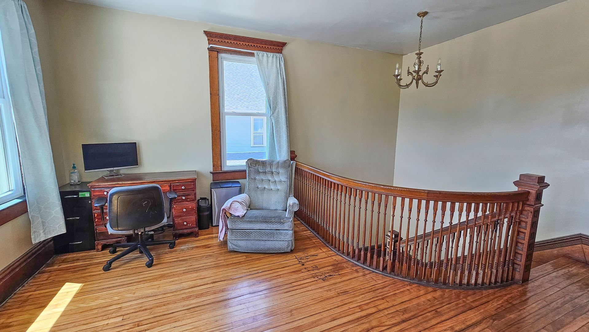 411 W Main Street, Clinton, IL 61727