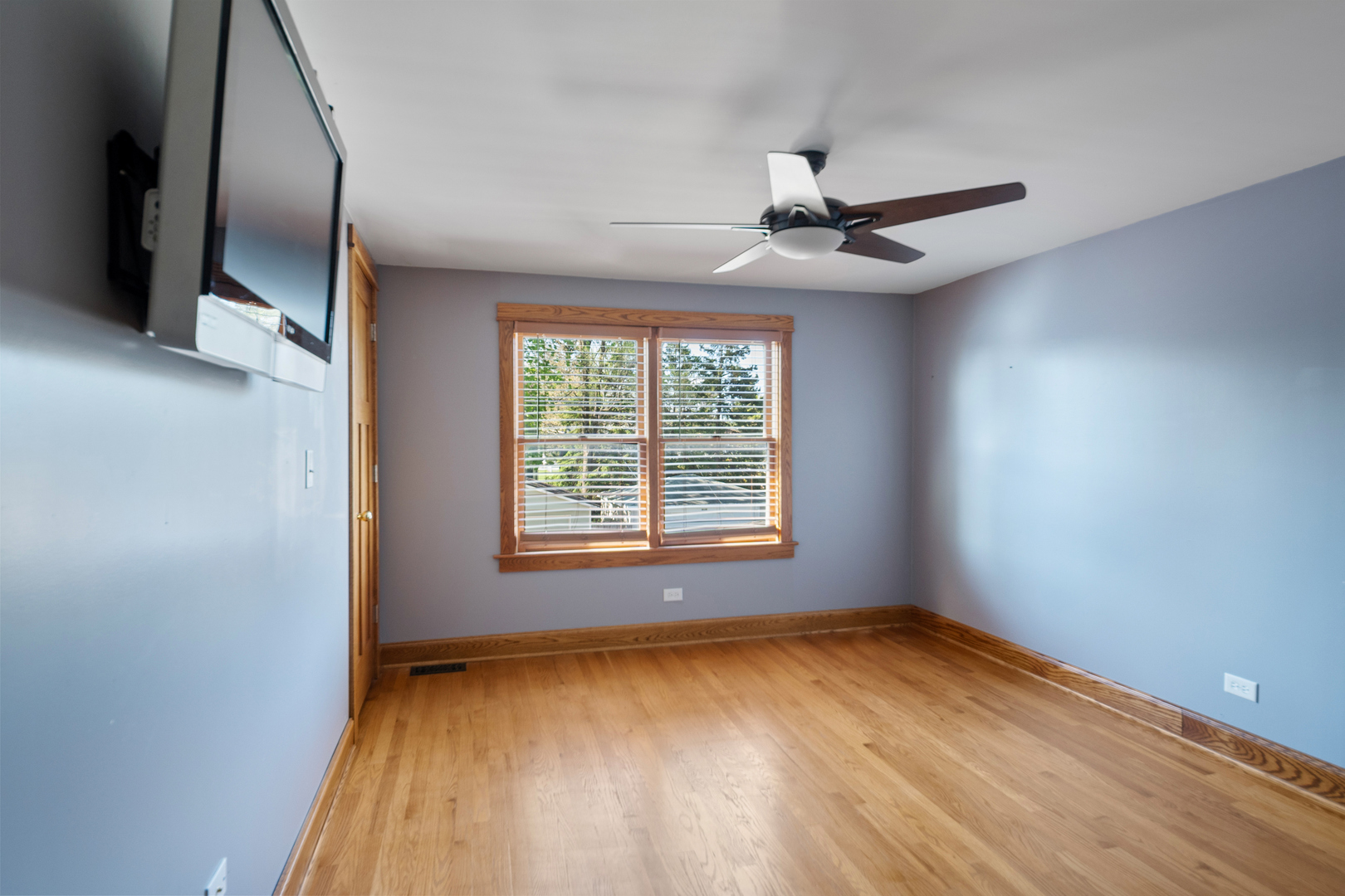 9123 Sherman Avenue, Brookfield, IL 60513