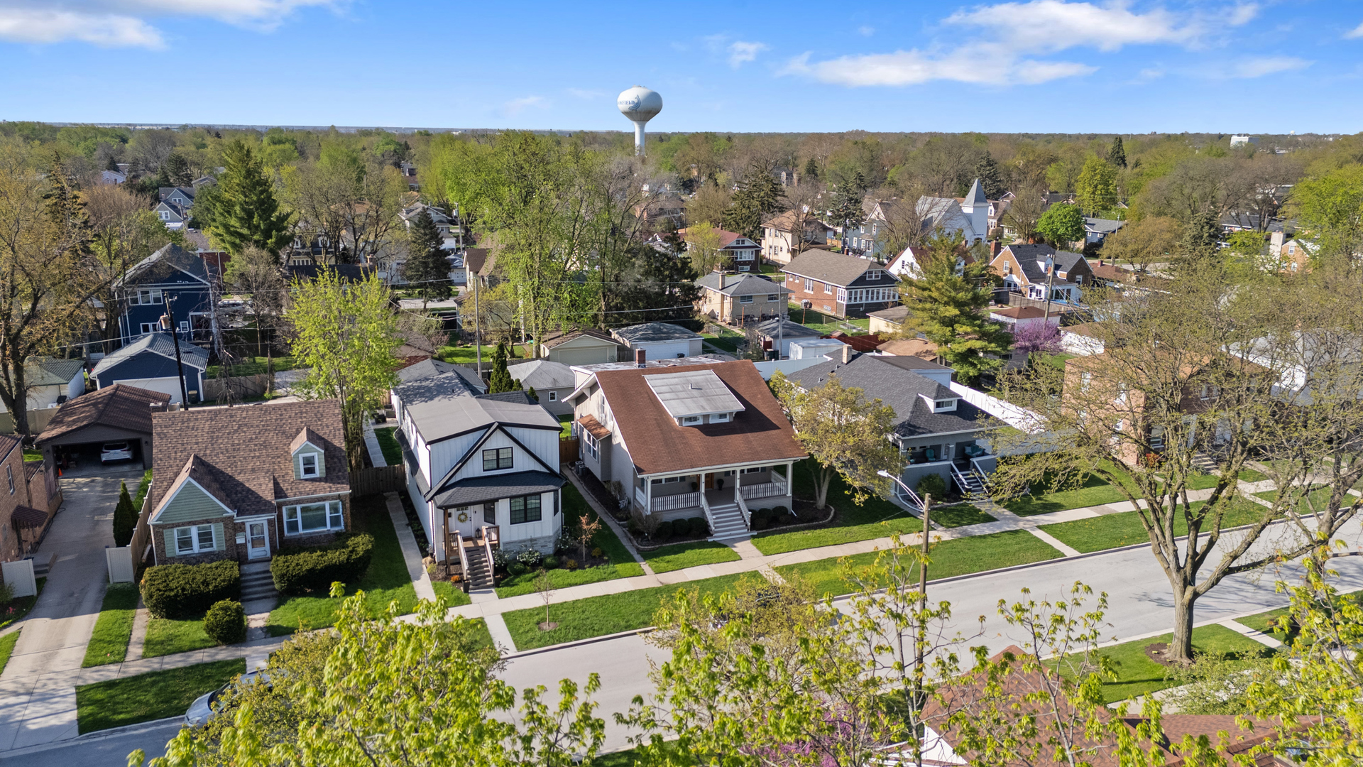 9123 Sherman Avenue, Brookfield, IL 60513