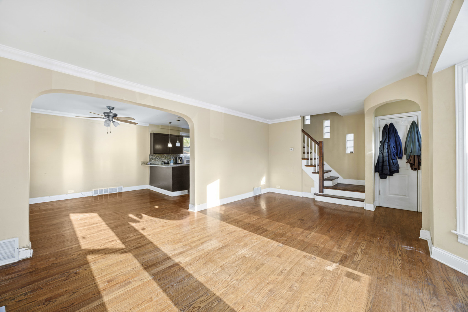 7801 S Winchester Avenue, Chicago, IL 60620