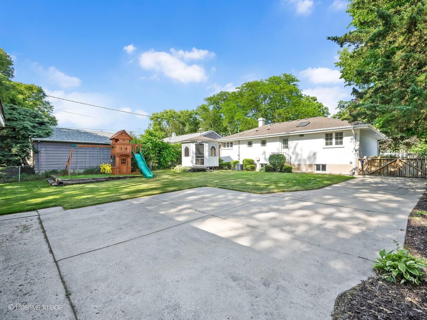 808 Delles Road, Wheaton, IL 60189