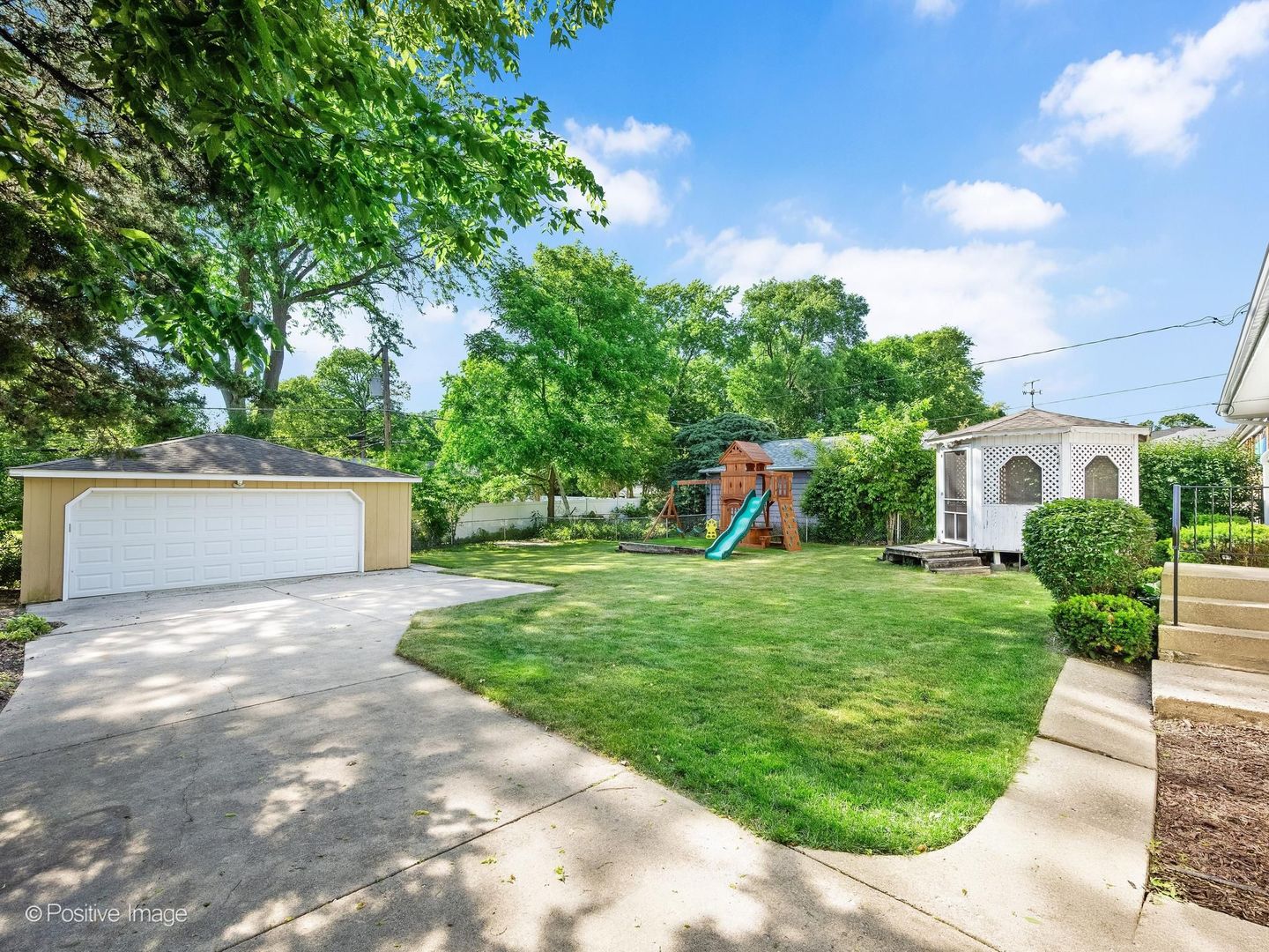 808 Delles Road, Wheaton, IL 60189