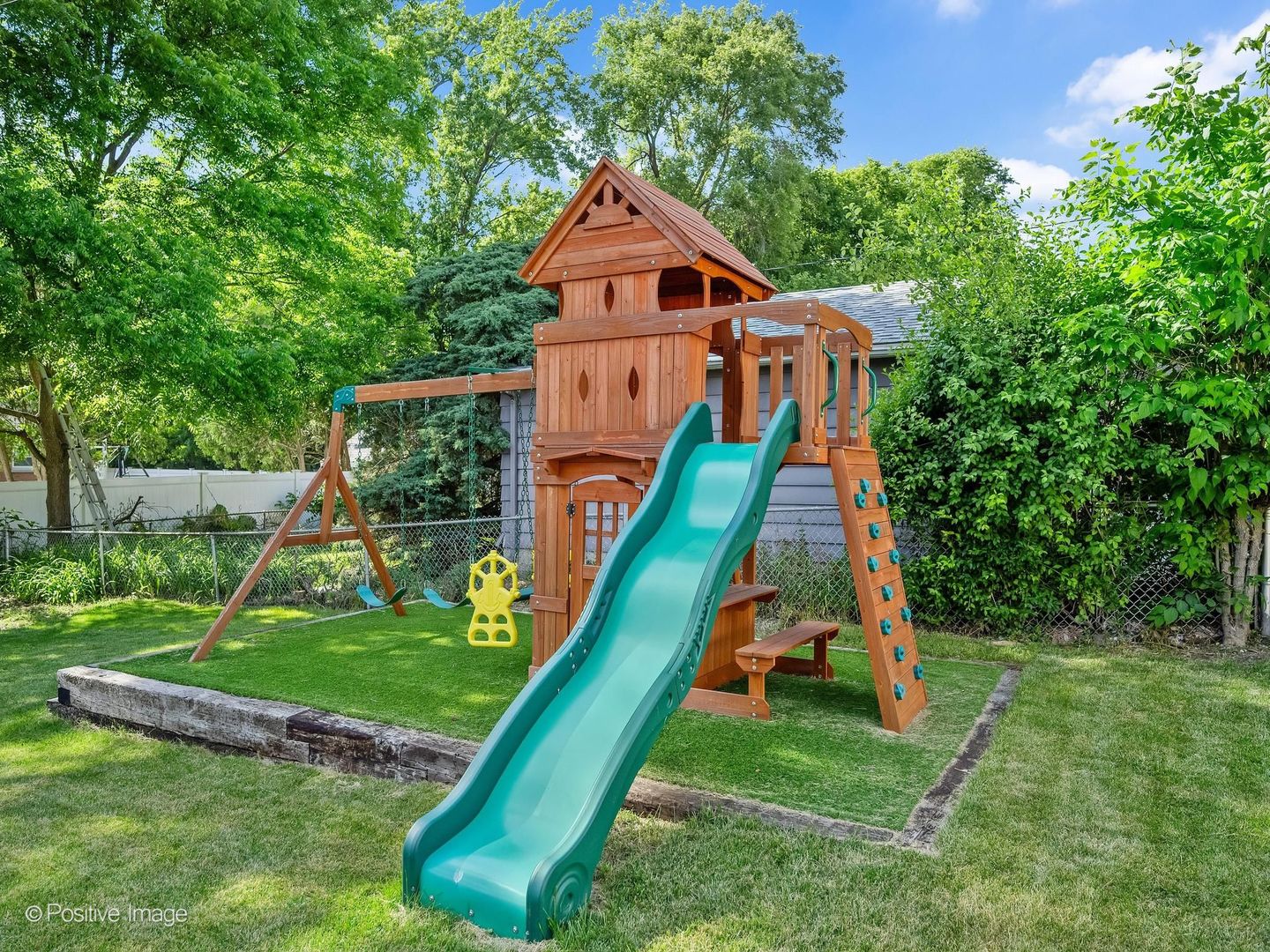808 Delles Road, Wheaton, IL 60189