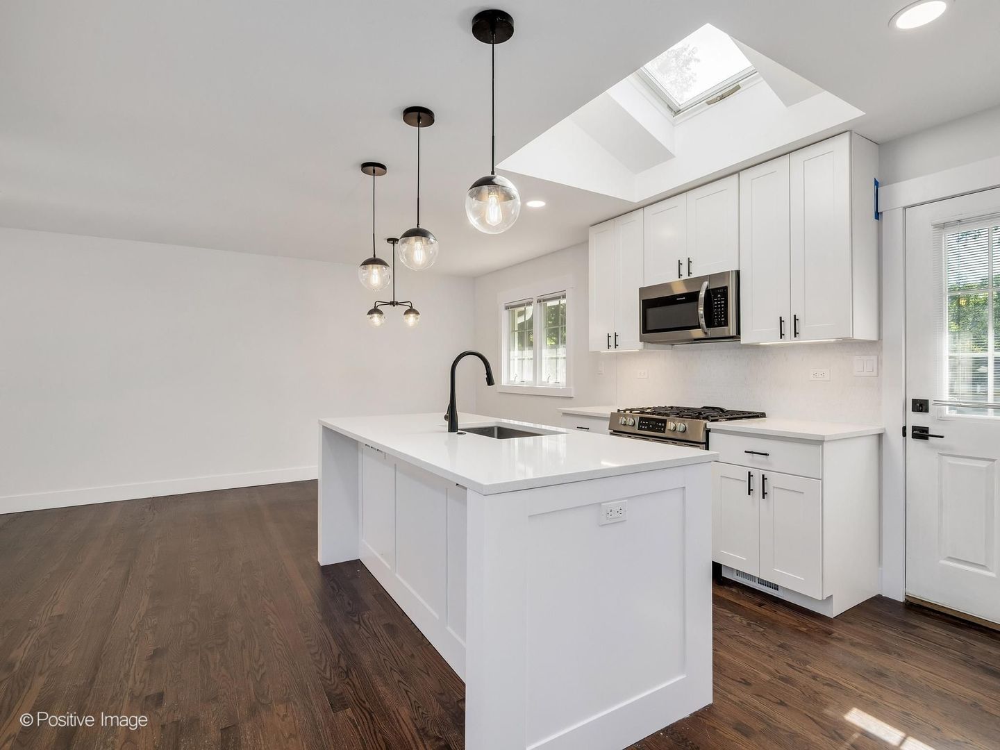 808 Delles Road, Wheaton, IL 60189