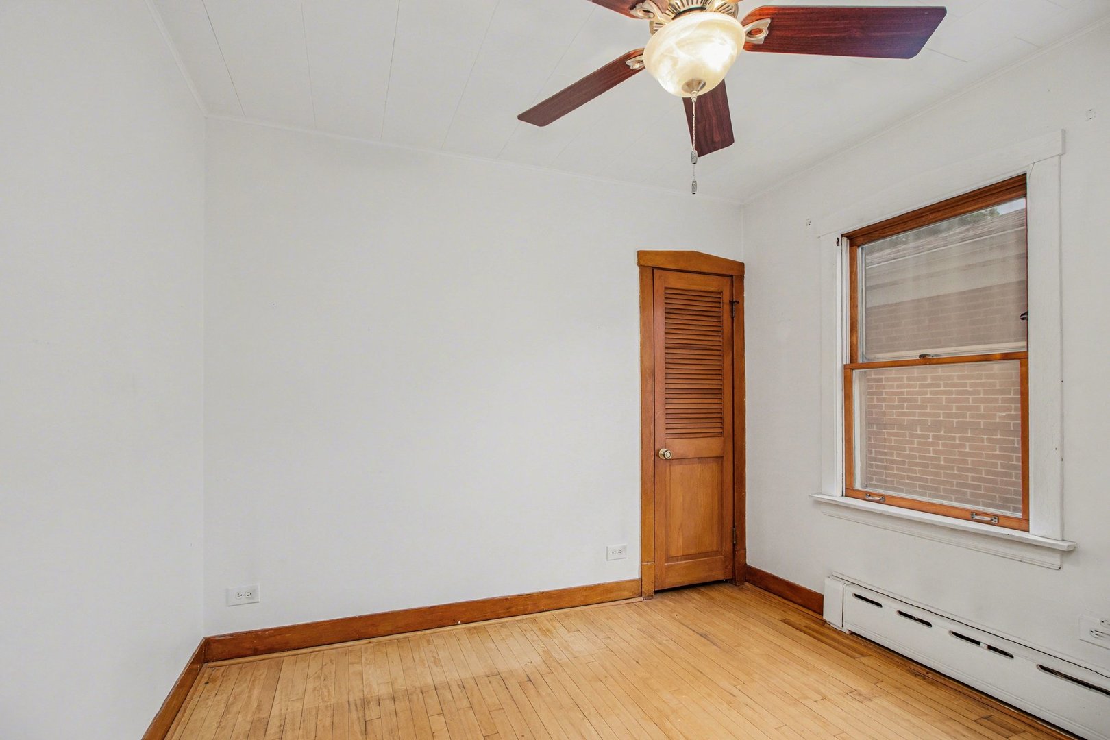 5335 N Moody Avenue, Chicago, IL 60630