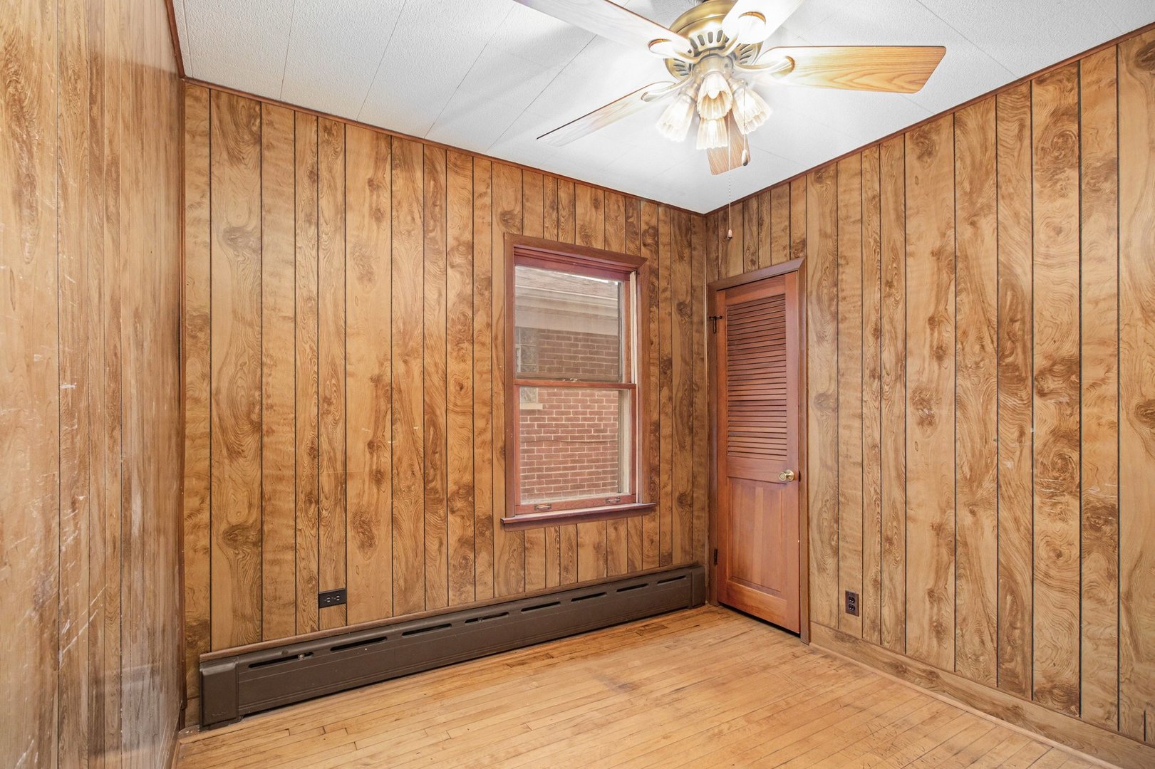 5335 N Moody Avenue, Chicago, IL 60630