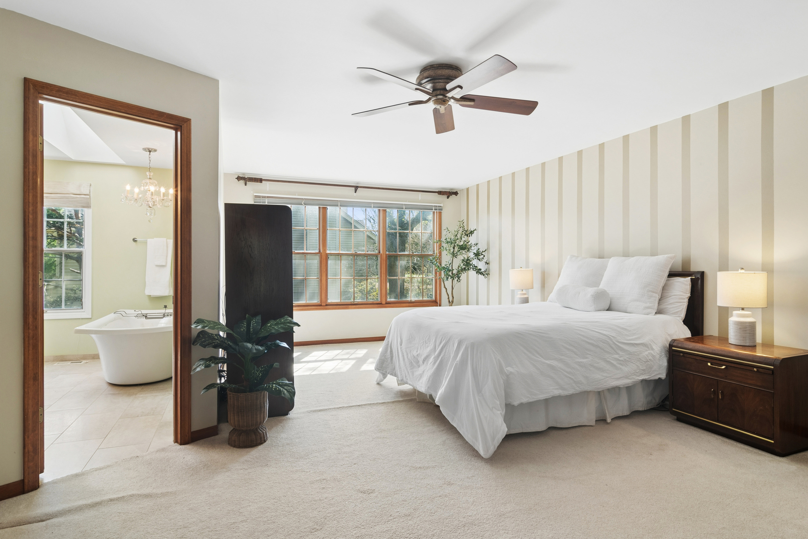 525 Cherbourg Drive, Buffalo Grove, IL 60089