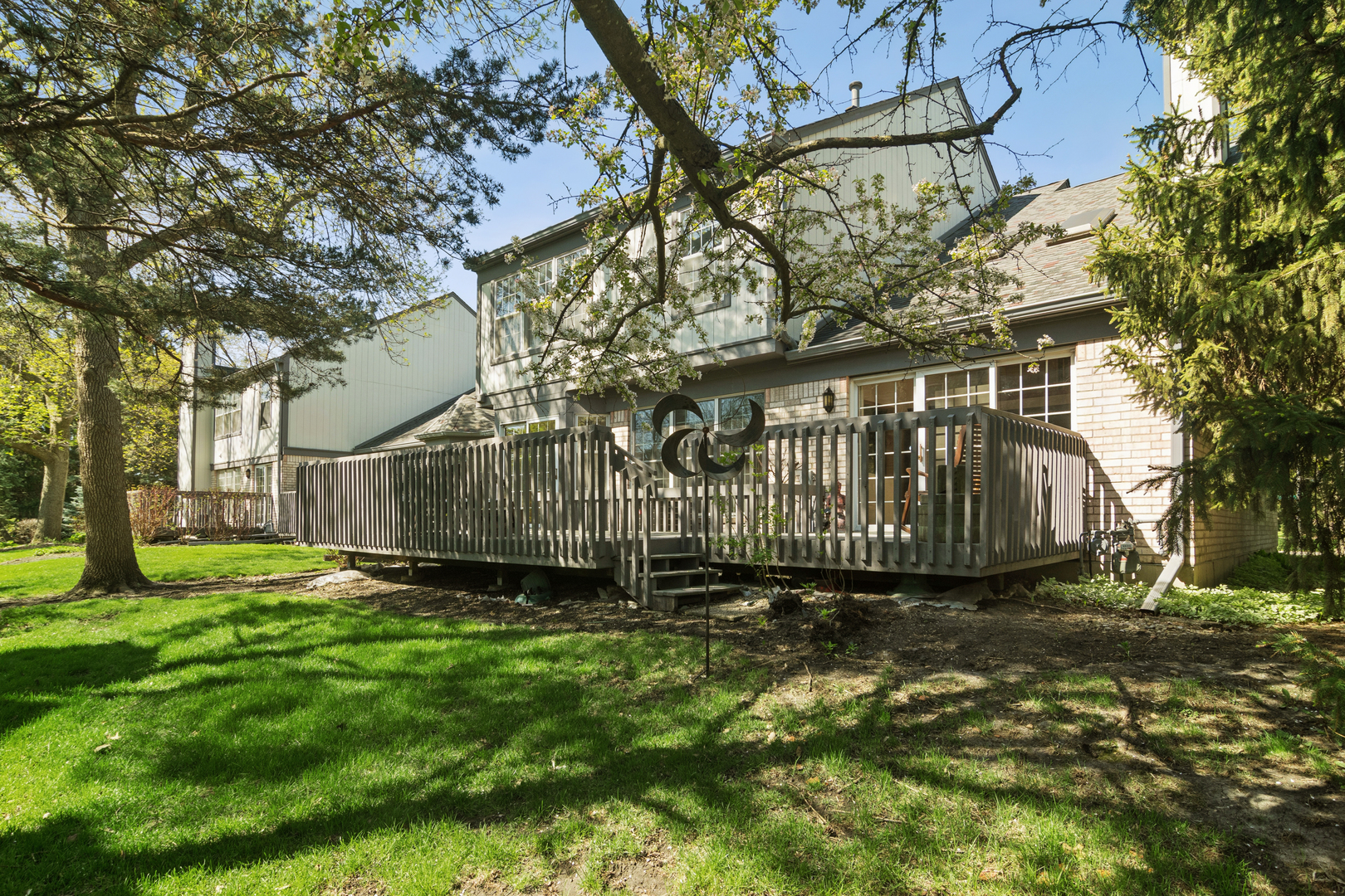 525 Cherbourg Drive, Buffalo Grove, IL 60089