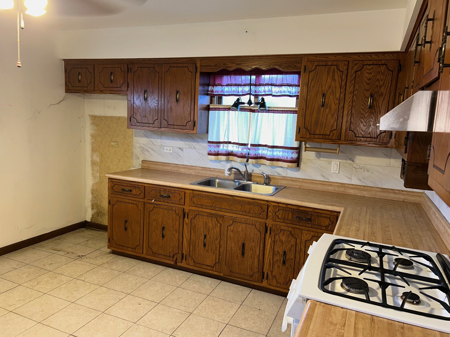 705 May Street, Calumet City, IL 60409