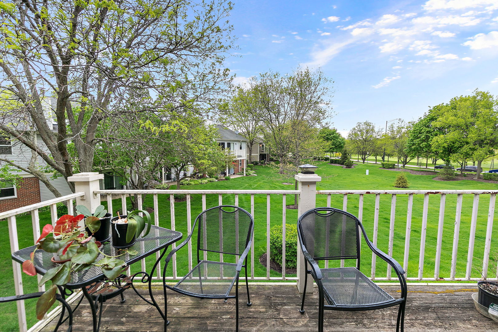 2838 Meadow Lane #W2, Schaumburg, IL 60193