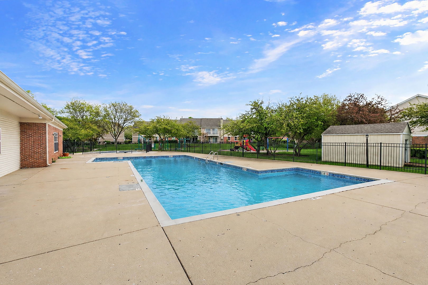 2838 Meadow Lane #W2, Schaumburg, IL 60193