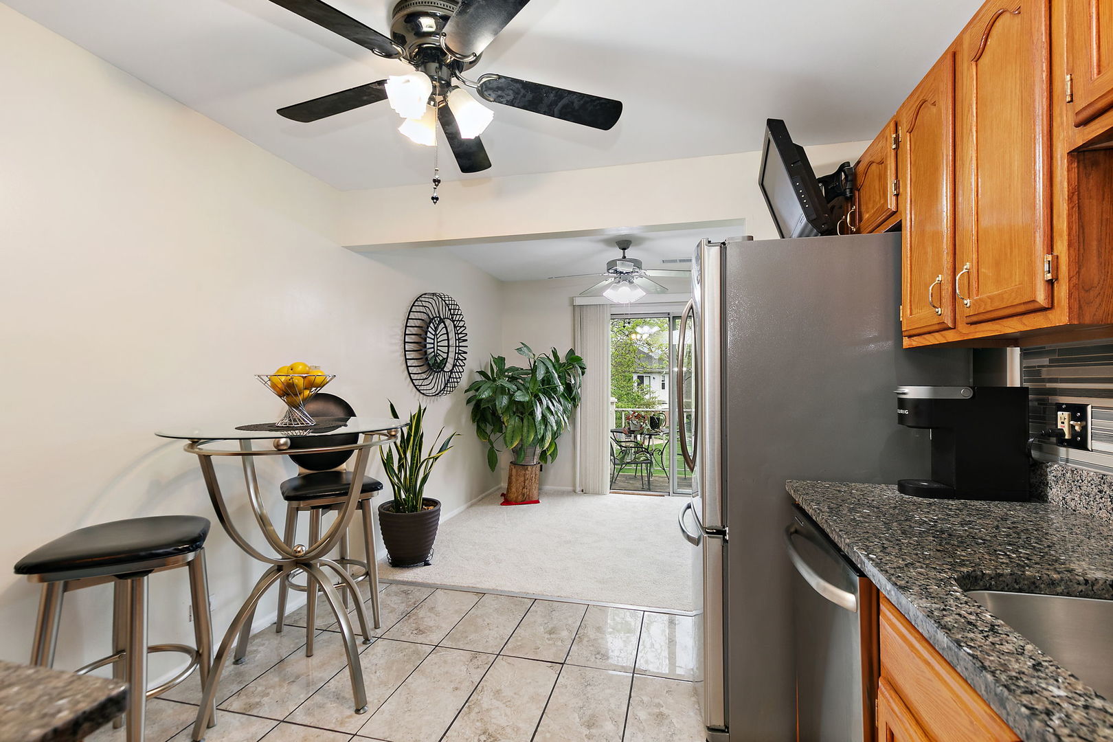 2838 Meadow Lane #W2, Schaumburg, IL 60193