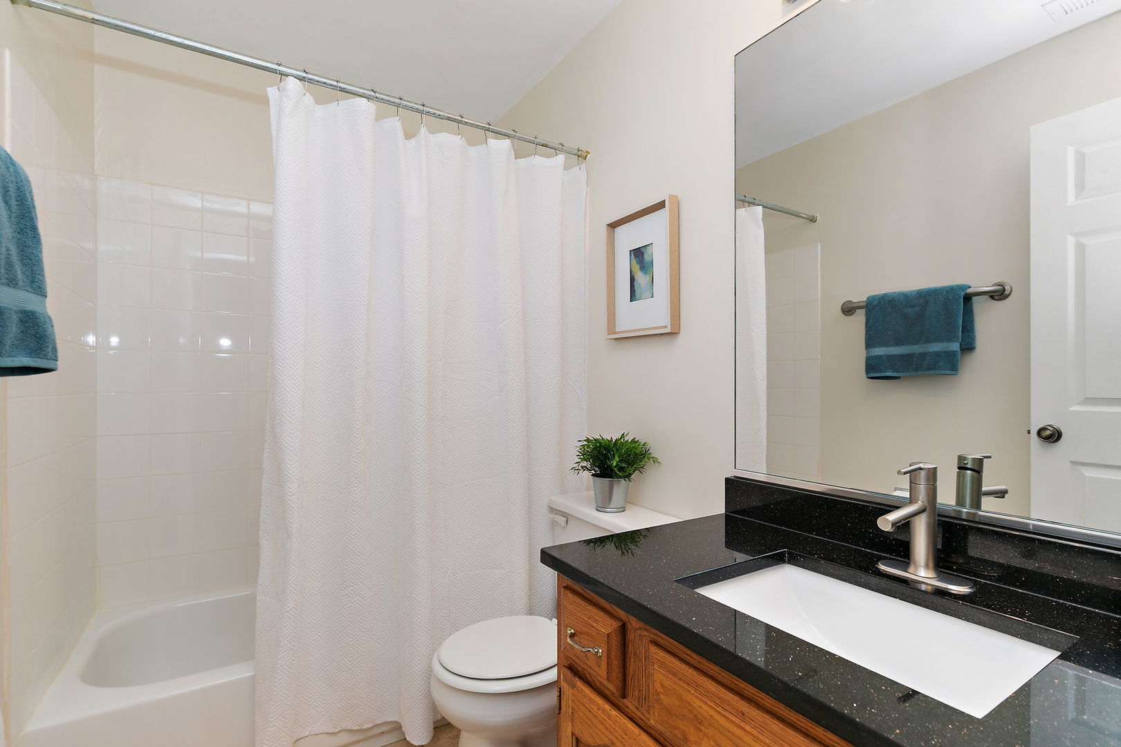 2838 Meadow Lane #W2, Schaumburg, IL 60193