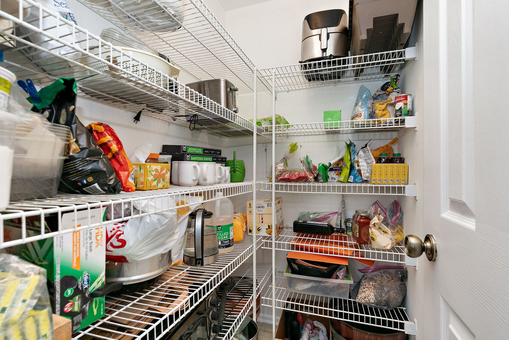 2838 Meadow Lane #W2, Schaumburg, IL 60193