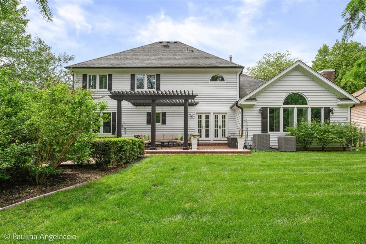 675 Oak Street, Roselle, IL 60172