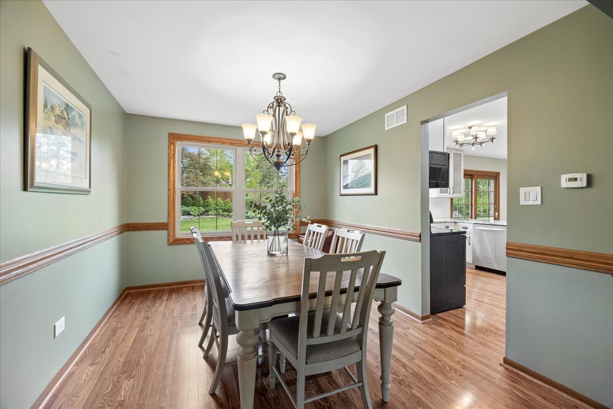 512 68th Street, Downers Grove, IL 60516