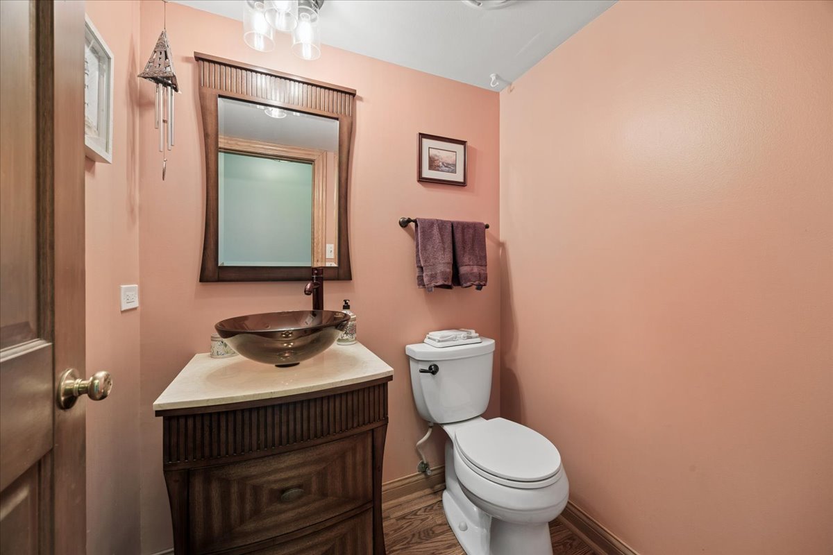 512 68th Street, Downers Grove, IL 60516