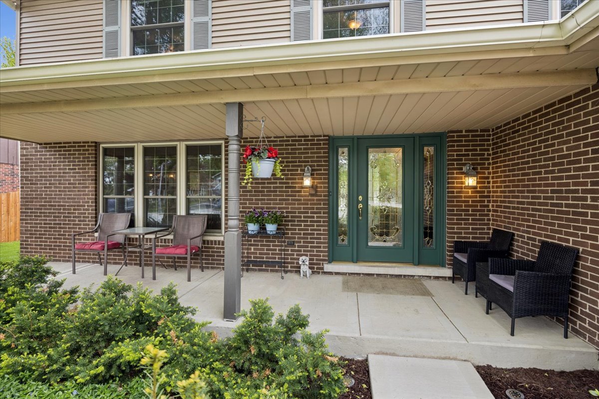 512 68th Street, Downers Grove, IL 60516