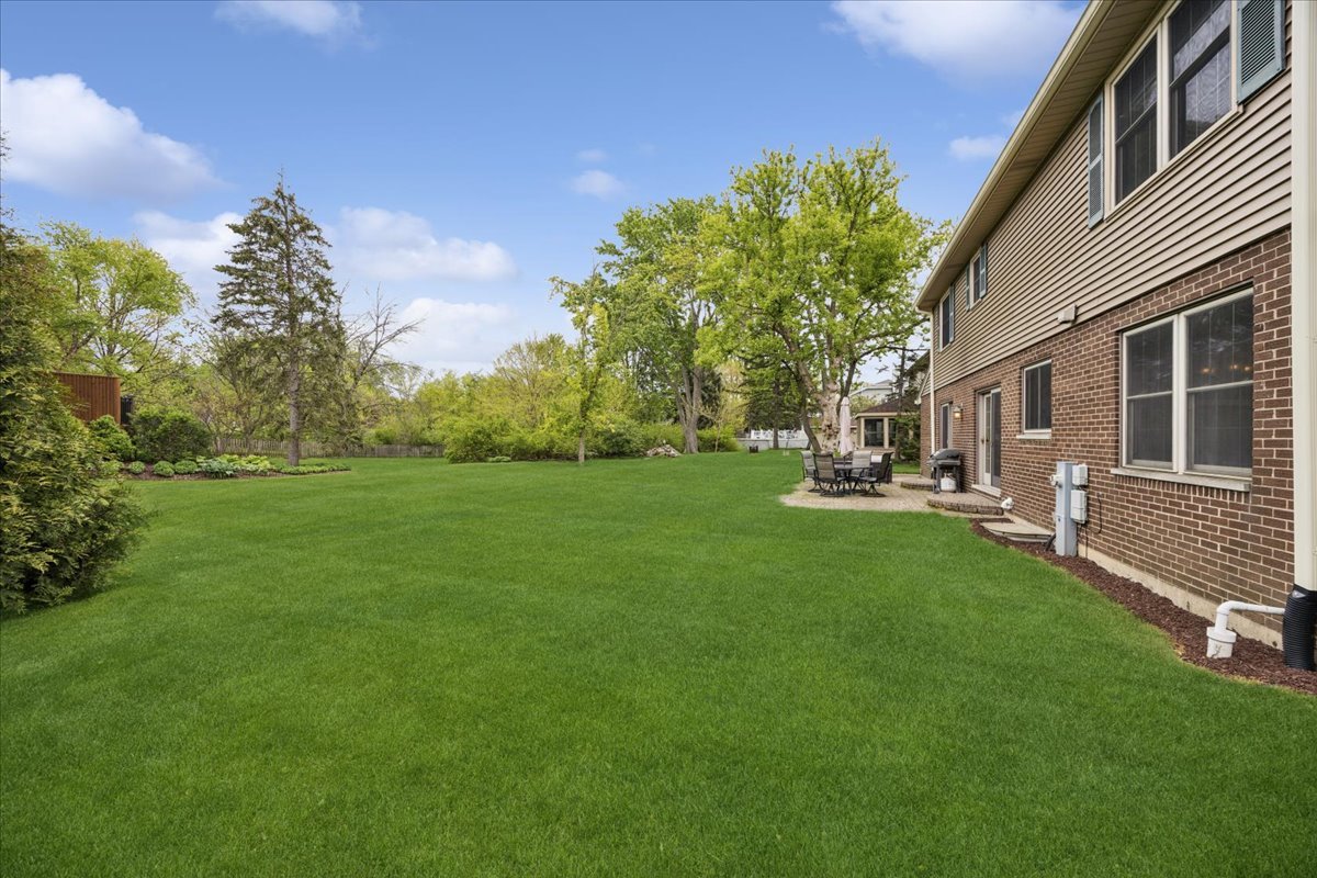 512 68th Street, Downers Grove, IL 60516