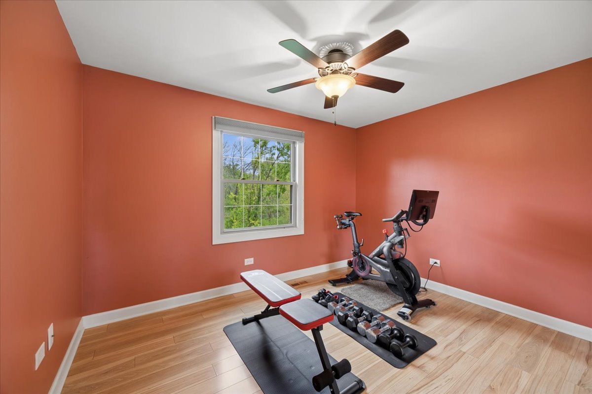 512 68th Street, Downers Grove, IL 60516