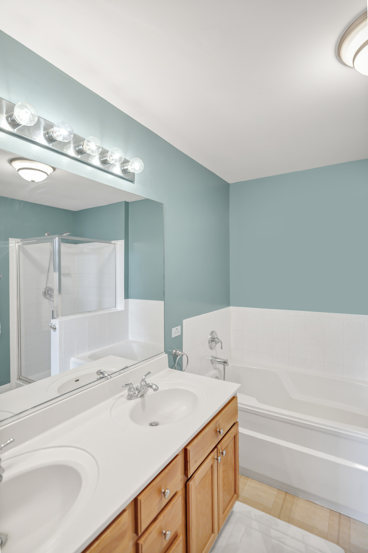 Carpentersville, IL 60110