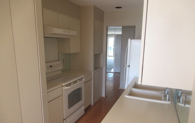 701 Forum Square #607, Glenview, IL 60025