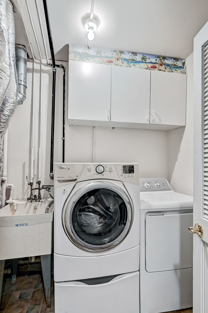 223 S Grant Street, Westmont, IL 60559