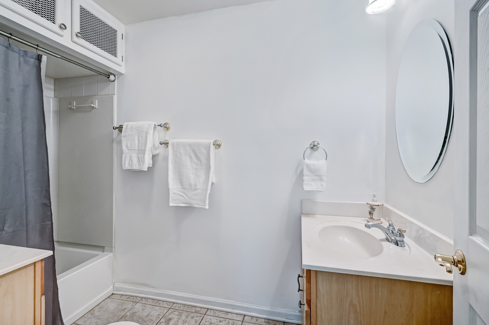 223 S Grant Street, Westmont, IL 60559