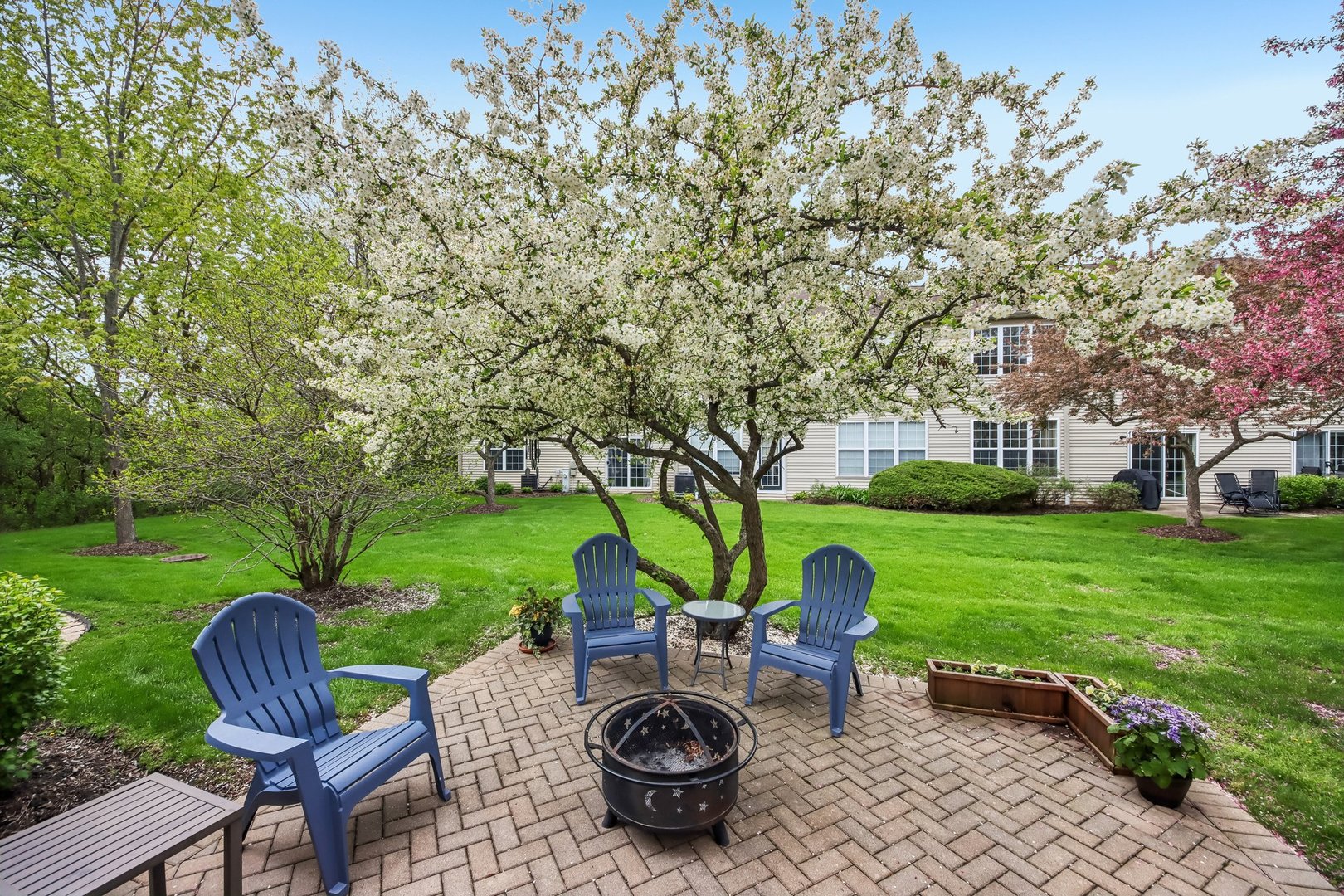 612 Shakespeare Drive, Grayslake, IL 60030