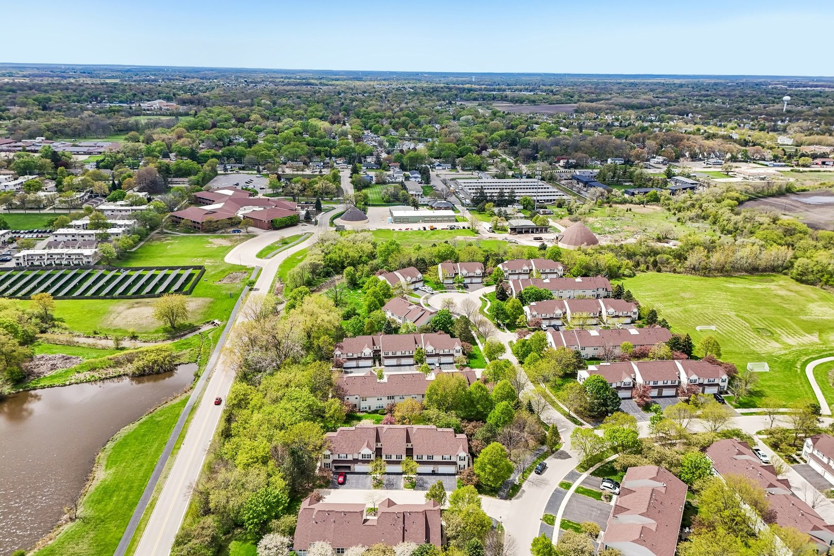 612 Shakespeare Drive, Grayslake, IL 60030