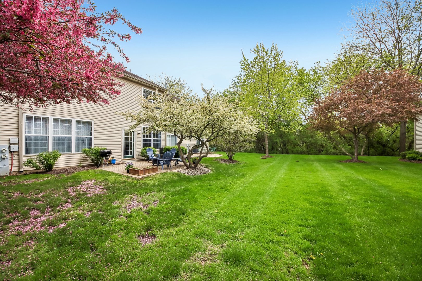 612 Shakespeare Drive, Grayslake, IL 60030