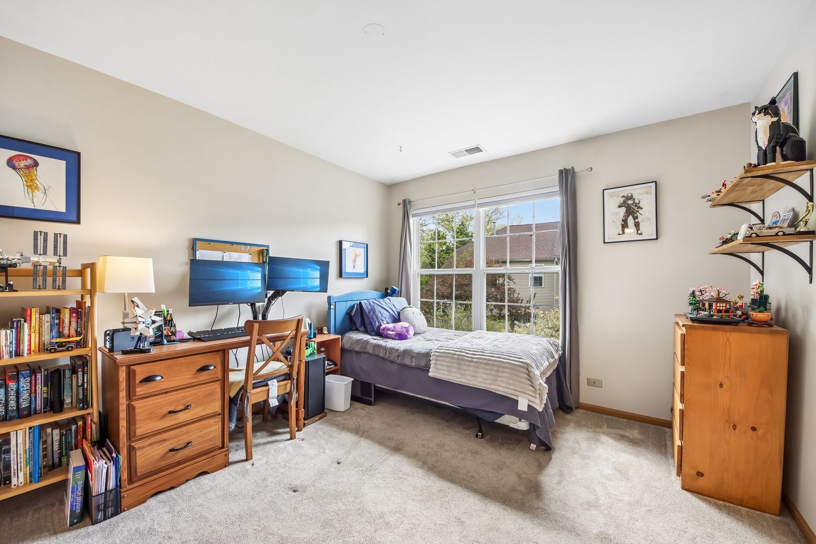 612 Shakespeare Drive, Grayslake, IL 60030