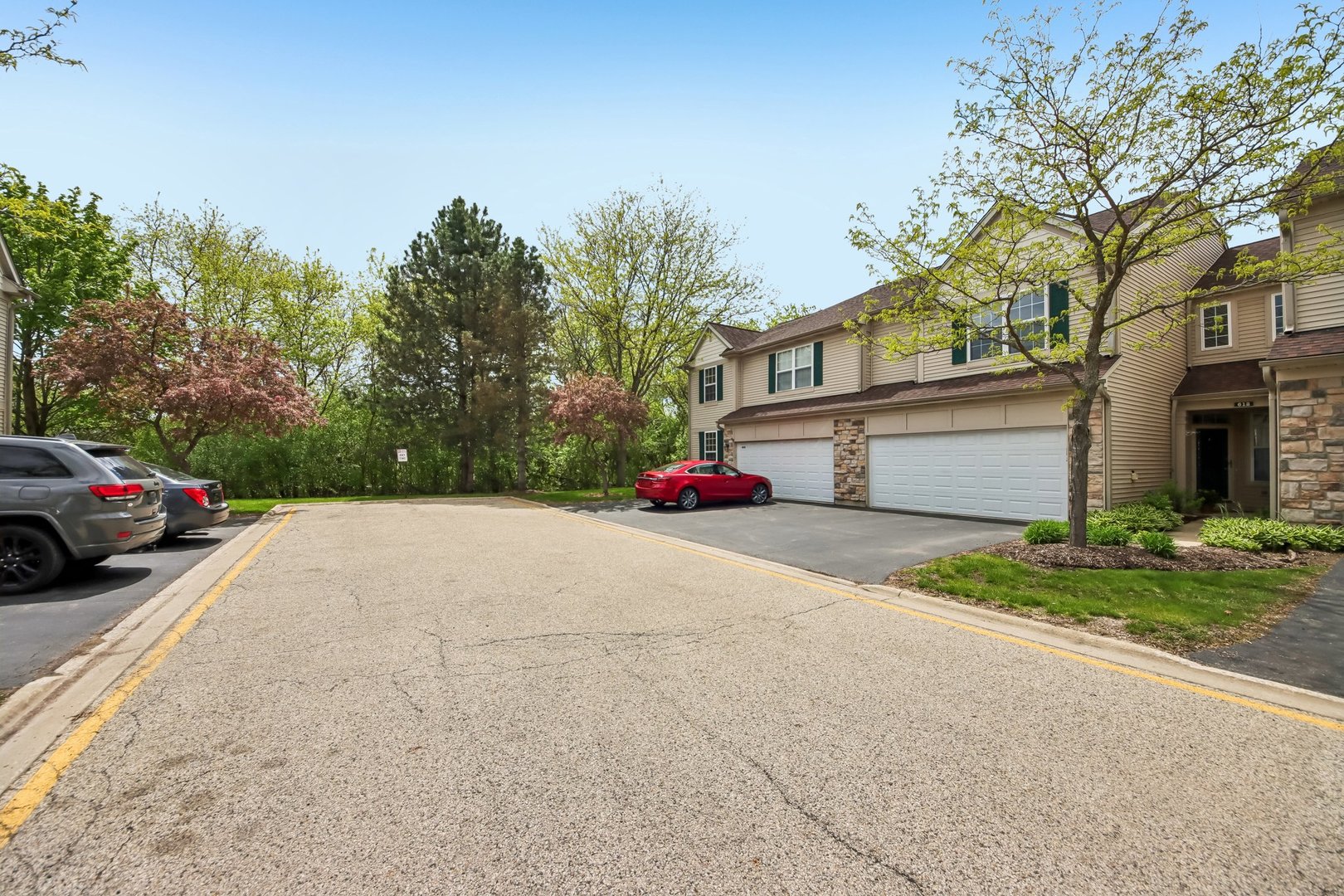 612 Shakespeare Drive, Grayslake, IL 60030