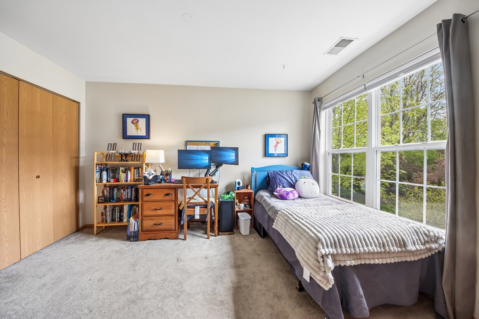612 Shakespeare Drive, Grayslake, IL 60030