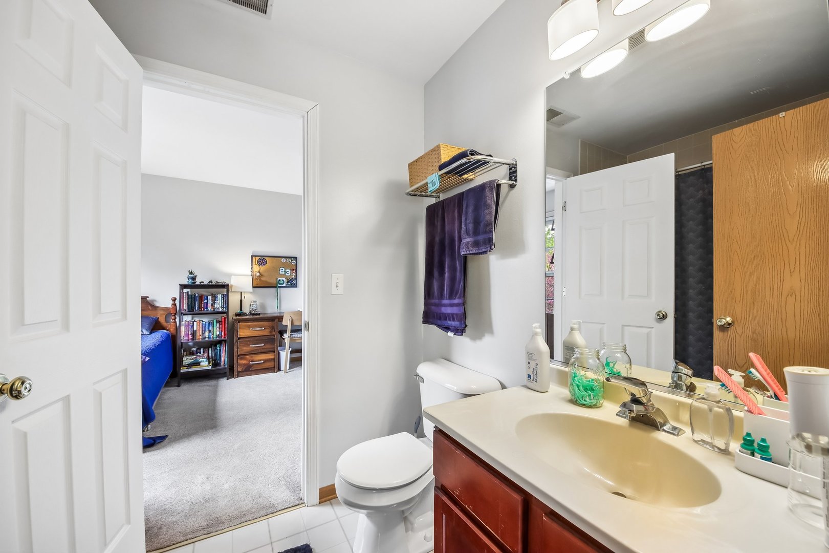 612 Shakespeare Drive, Grayslake, IL 60030