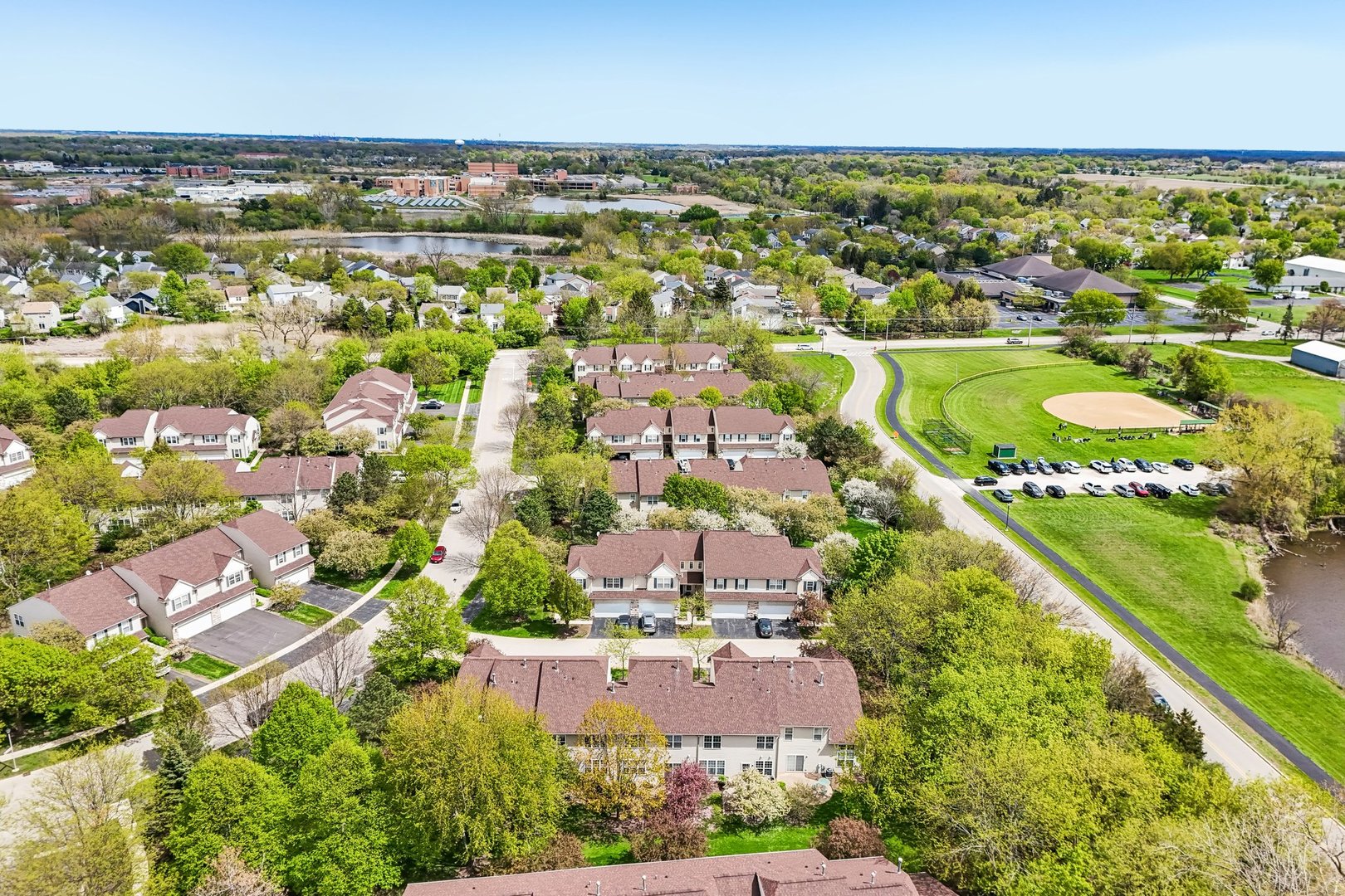 612 Shakespeare Drive, Grayslake, IL 60030