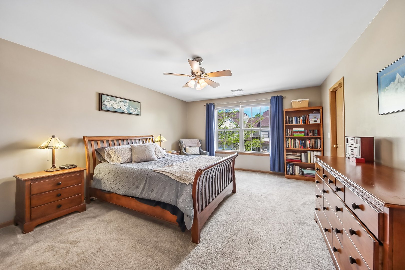 612 Shakespeare Drive, Grayslake, IL 60030