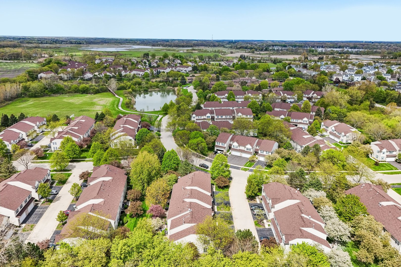 612 Shakespeare Drive, Grayslake, IL 60030