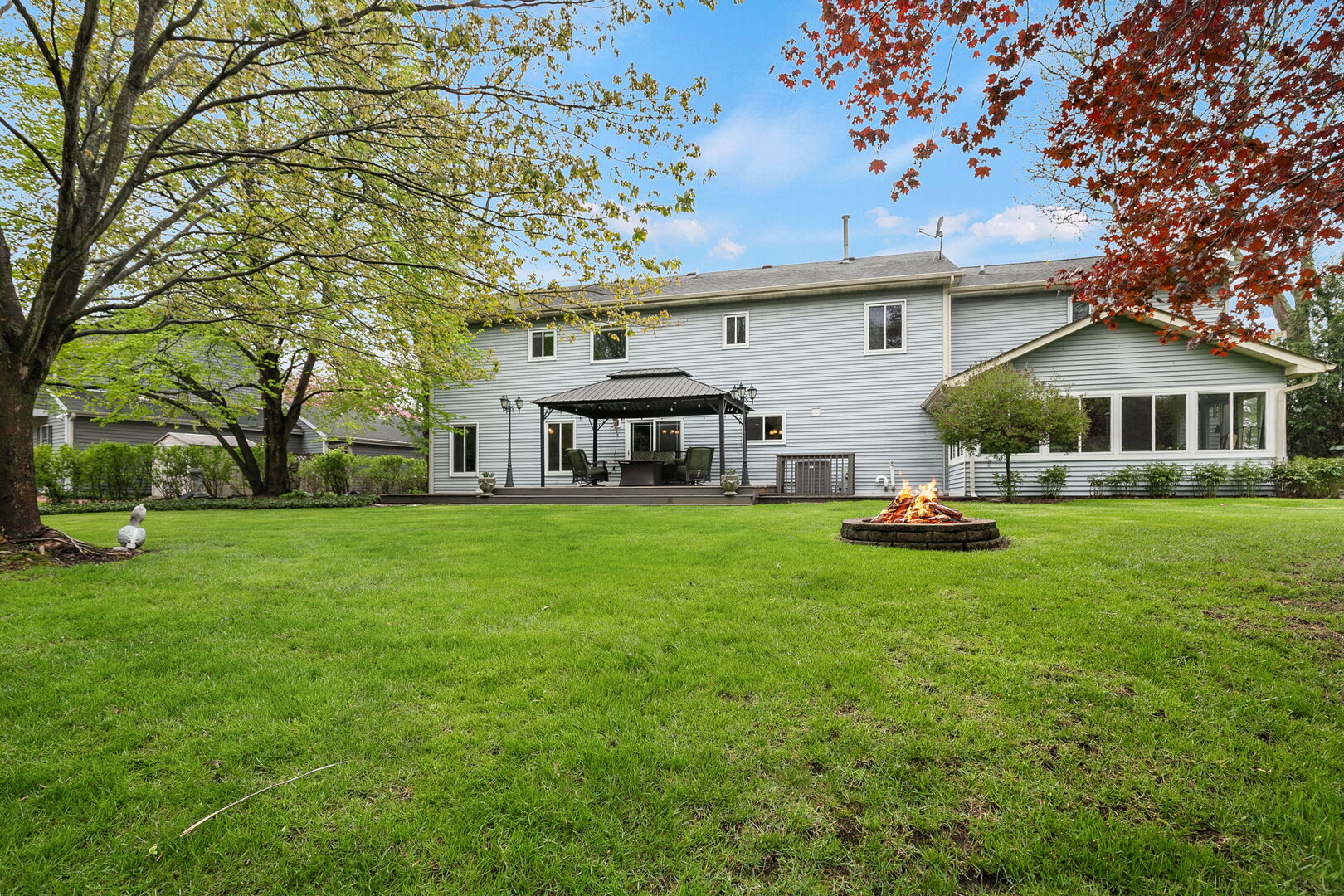 1049 Autumn Drive, Antioch, IL 60002