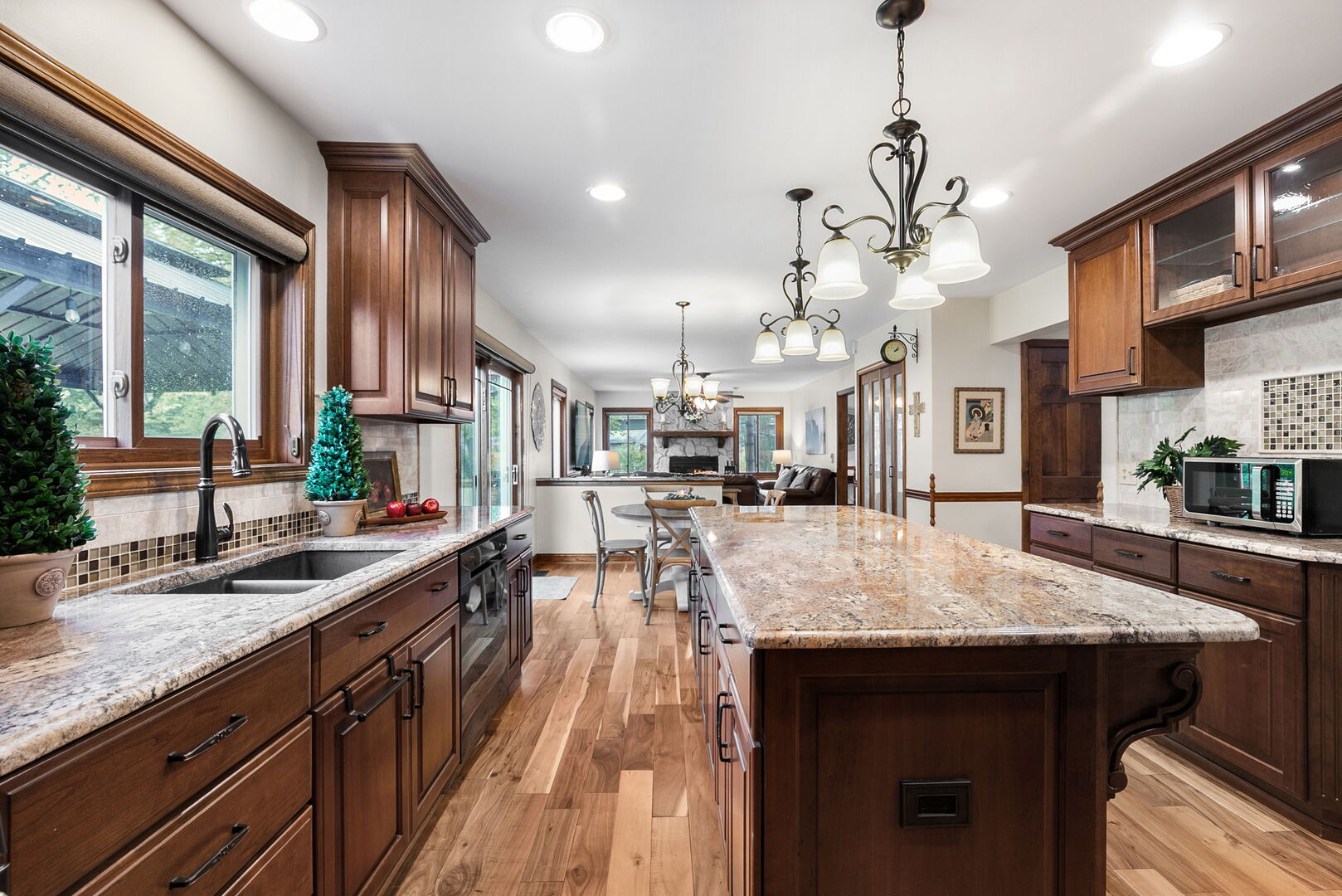 1049 Autumn Drive, Antioch, IL 60002