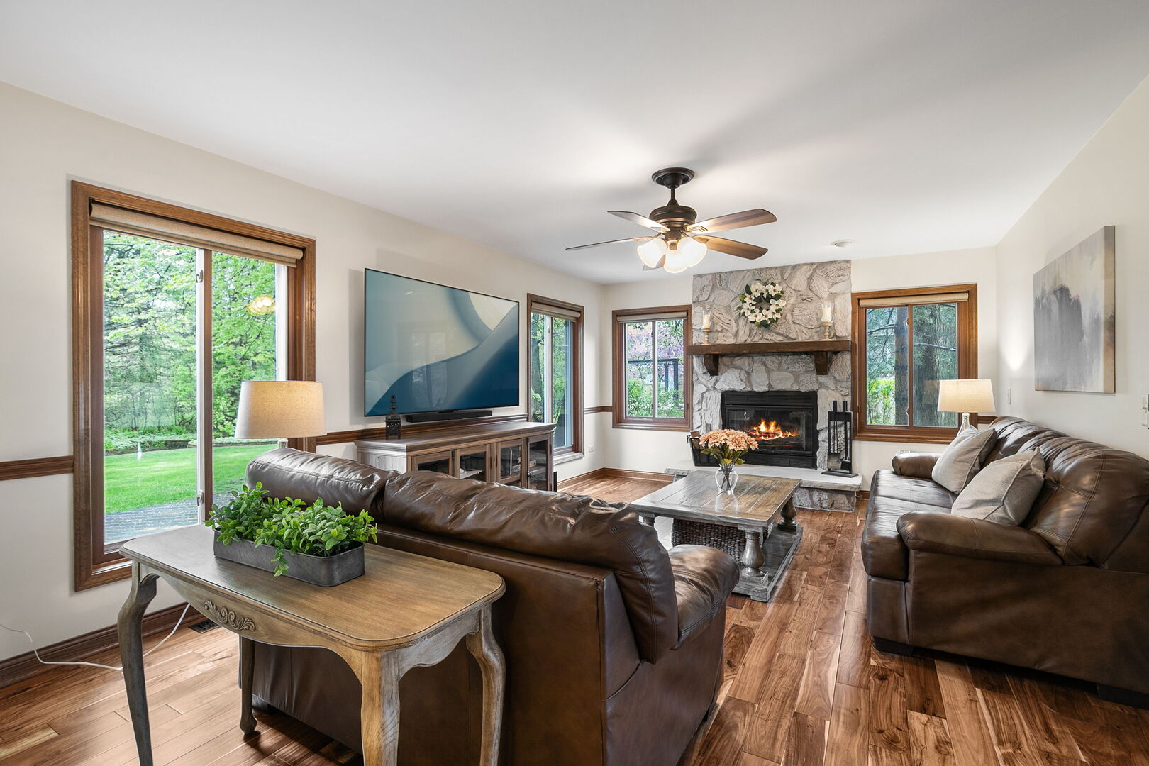 1049 Autumn Drive, Antioch, IL 60002