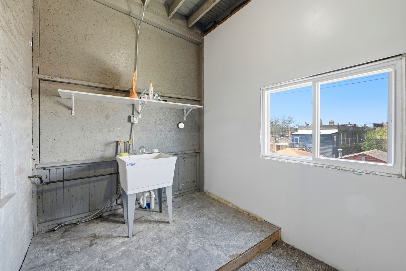 1526 N Springfield Avenue #2, Chicago, IL 60651