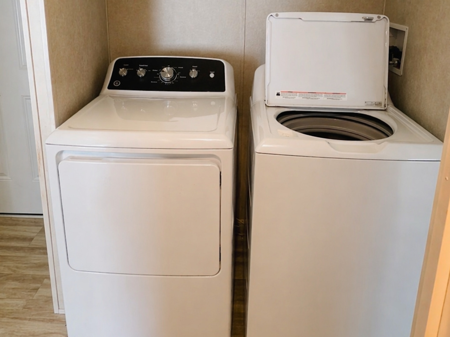 420 W Touhy Avenue #155, Des Plaines, IL 60018