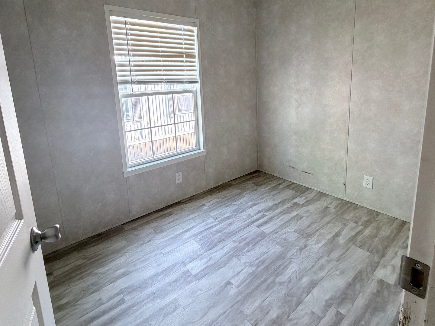 420 W Touhy Avenue #155, Des Plaines, IL 60018