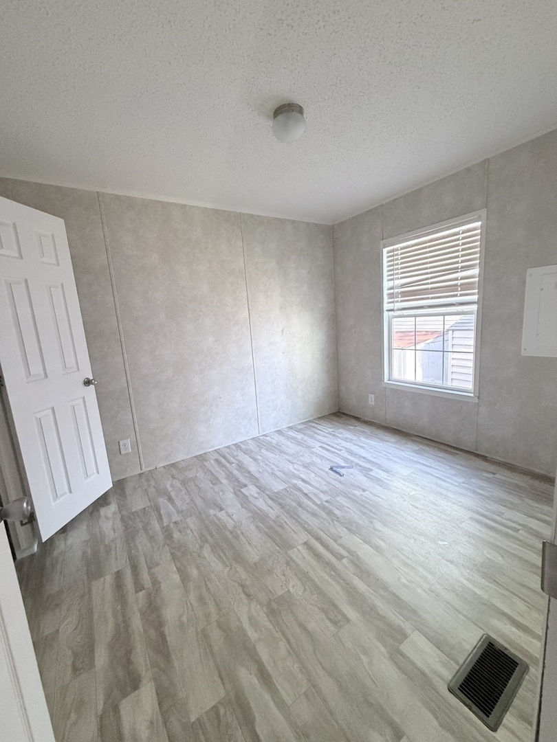 420 W Touhy Avenue #155, Des Plaines, IL 60018