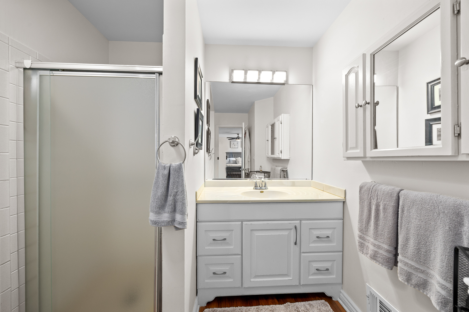 618 Glenhurst Court, Romeoville, IL 60446