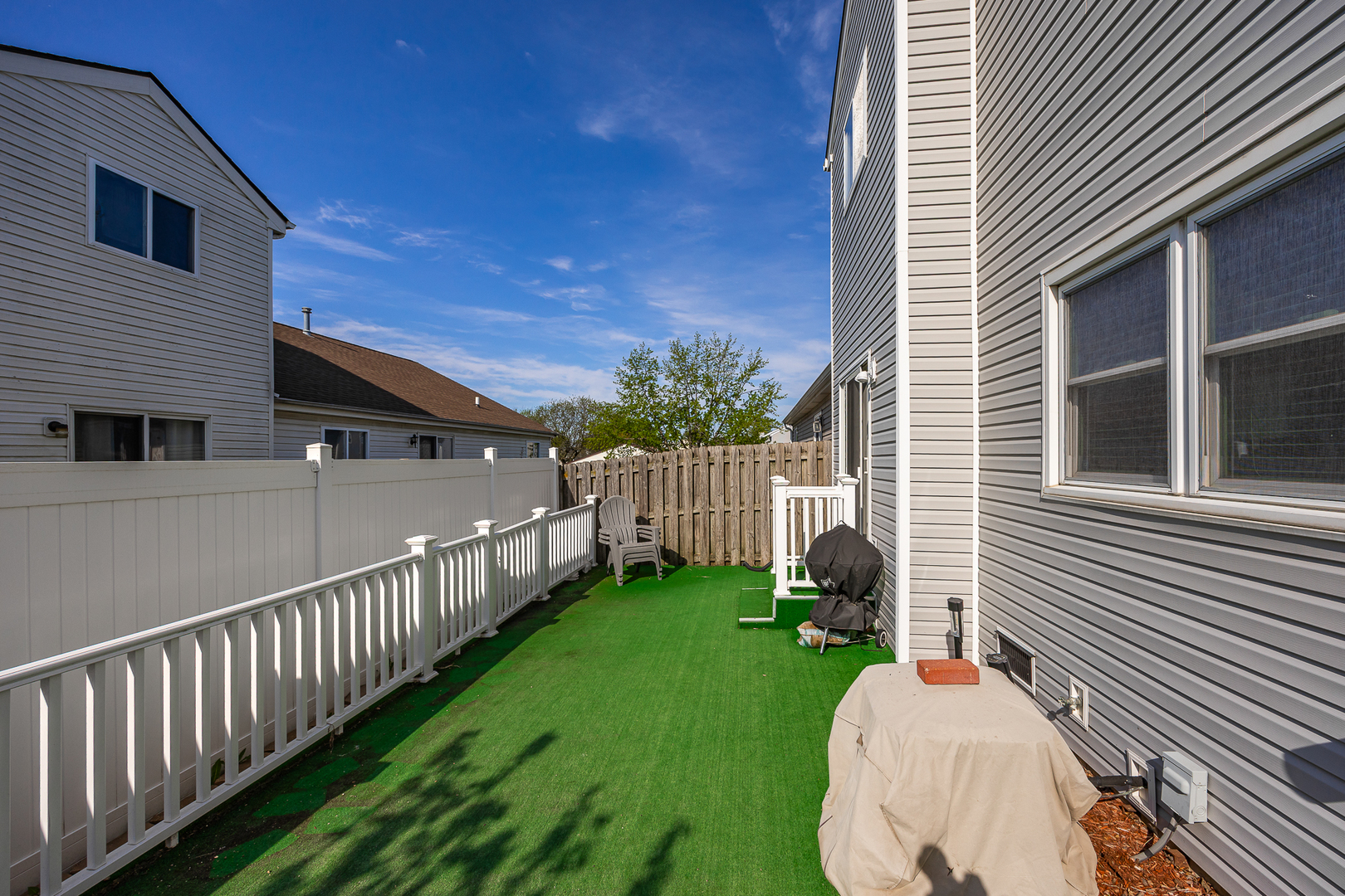 618 Glenhurst Court, Romeoville, IL 60446