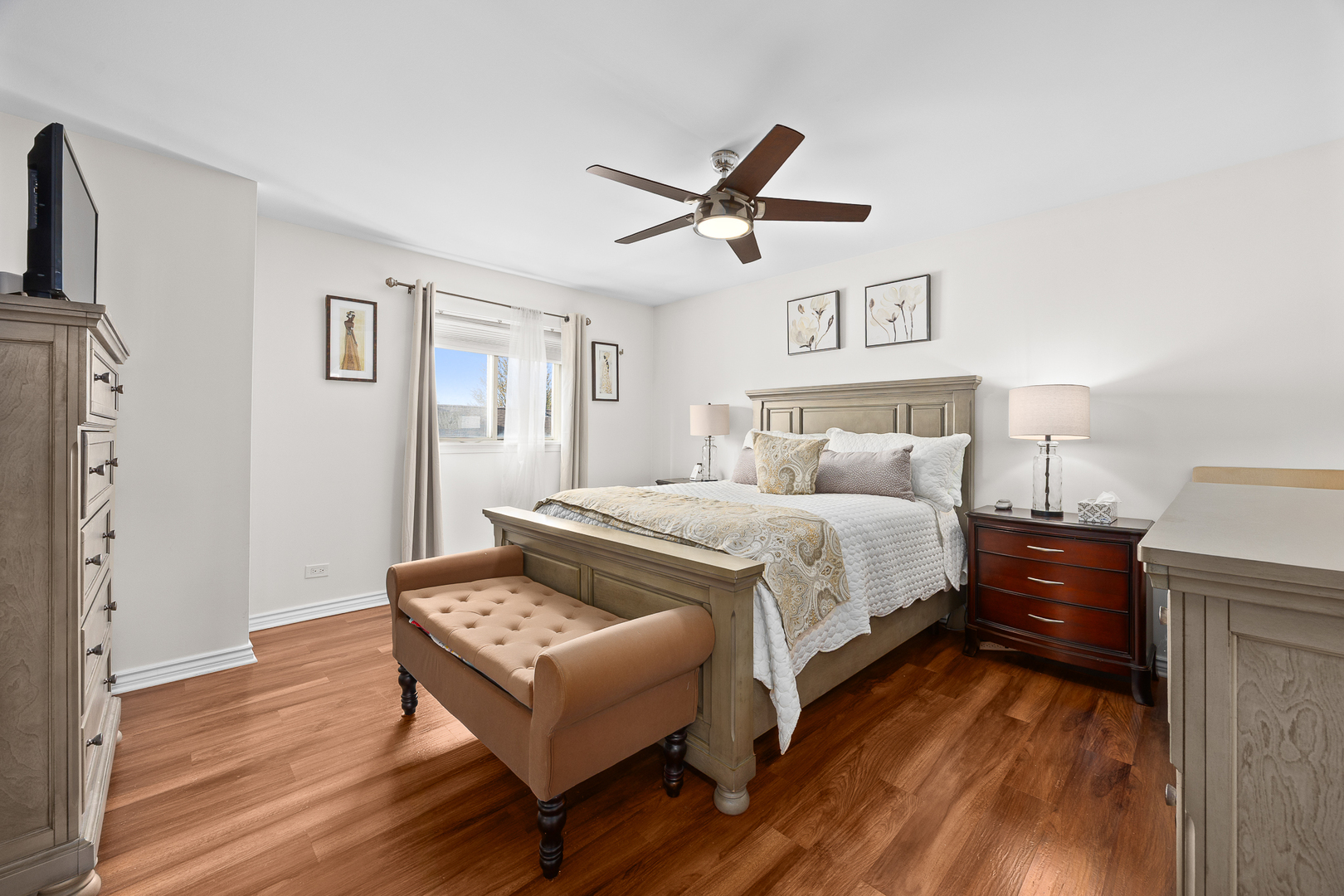 618 Glenhurst Court, Romeoville, IL 60446