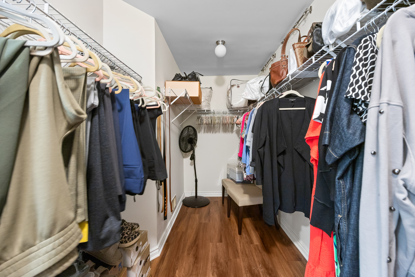 618 Glenhurst Court, Romeoville, IL 60446