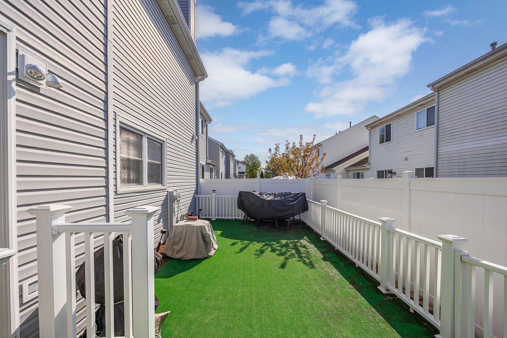 618 Glenhurst Court, Romeoville, IL 60446